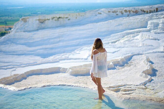 1 Day Ephesus And Pamukkale Tour From Izmir By A Local Expert - Lunch in Denizli: a real reset before Ephesus
