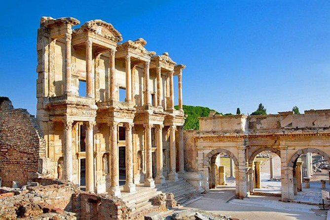2 Days Pamukkale - Ephesus Tour - Day 2: Hierapolis and Pamukkale’s travertines and pools