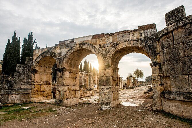 Ancient Ephesus and Pamukkale Tour from-to Kusadasi or Selcuk - Ephesus in 2 hours: what you get, and what you might miss