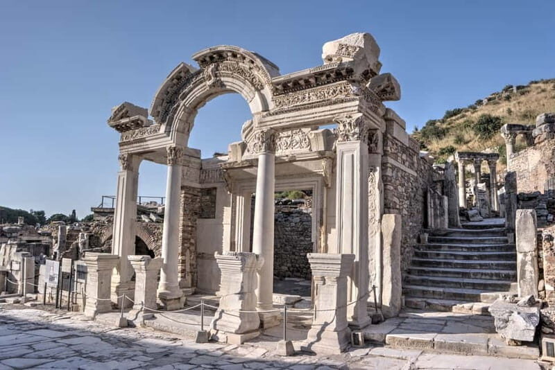 Ephesus Ancient City with Best Guides Only For Cruise Guests - Selçuk lunch break and market time: use it wisely