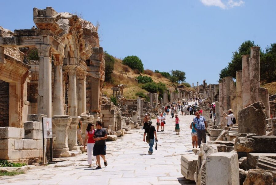Ephesus: Customised Day Tour from Kusadası Port - Library of Celsus and Terrace Houses: the details you’ll remember