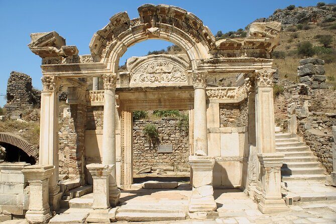 Ephesus Guided Tour From Izmir With Lunch & Hotel Transfer - The Ride to Ephesus: A/C Comfort and a Realistic Pace
