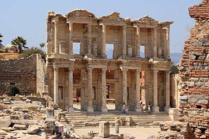 Ephesus Highlights Tour for Cruisers from Kuşadası Port - Entering the Ancient City of Ephesus: Celsus, Odeum, Theater