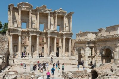Ephesus Shared Tour for Cruise Passengers from Kusadasi Port - The guided Ephesus walk: Celsius, Hadrian, Baths of Scholastika, and the big sights
