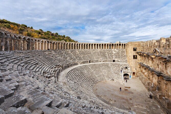 Ephesus Shore Excursion Private Guided Tour - Kuşadası market stop: optional crafts and quick browsing