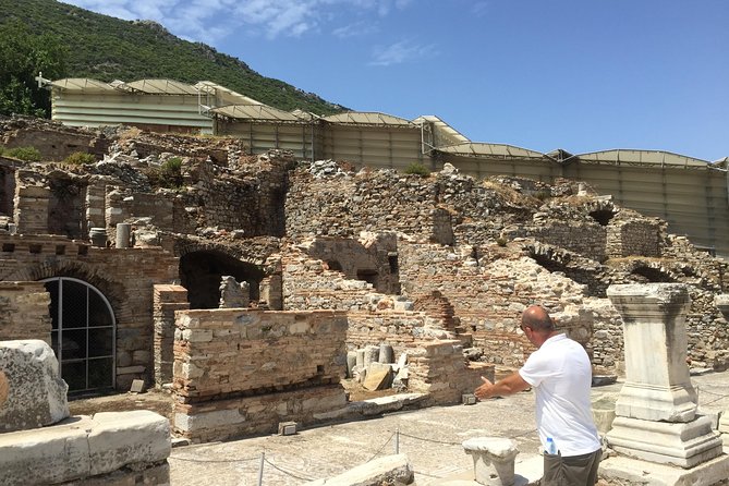 Ephesus Walking Tour - Meeting at Atatürk: getting oriented fast