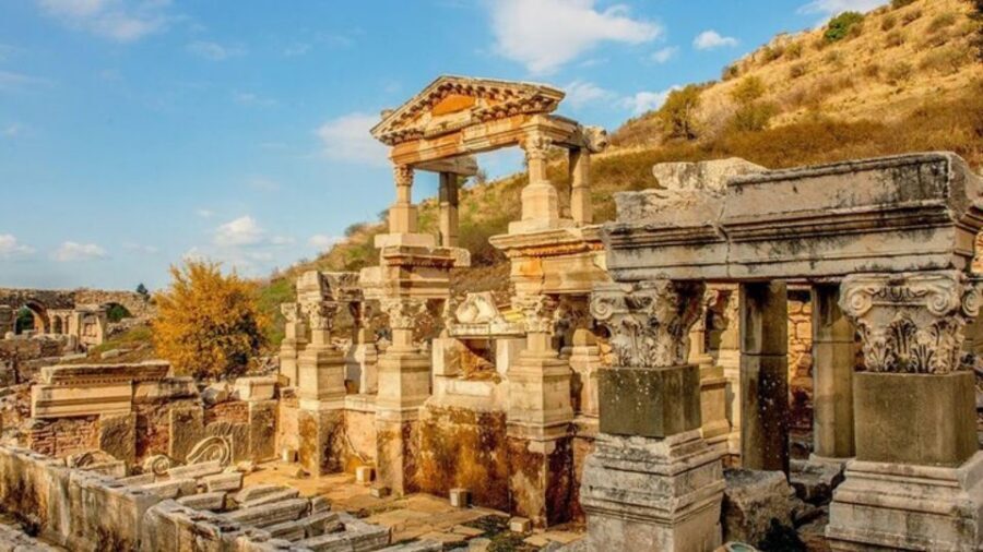 From Bodrum: Full-Day Ephesus History Tour With Lunch - The coach ride: 2.5 hours each way (plan your comfort)