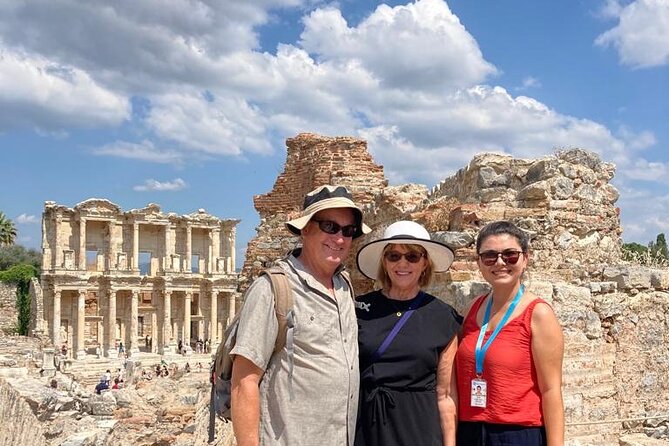 FROM IZMIR Cruise Port: Ephesus and Mary's House Private Tour - Stop 1: Meryemana (The Virgin Mary’s House) and Why Pilgrims Still Go