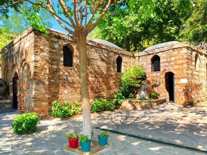 From Kusadasi: Ephesus Guided Private Tour - Inside Ephesus with a licensed guide: why the ruins feel readable