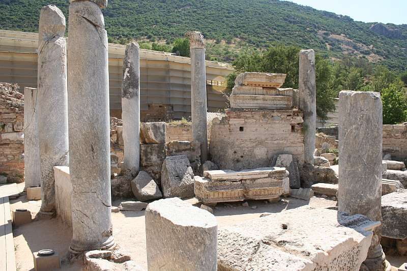 From Kusadasi or Izmir: Ephesus Private Tour - A Note on Getting There Early: 08:00 Matters