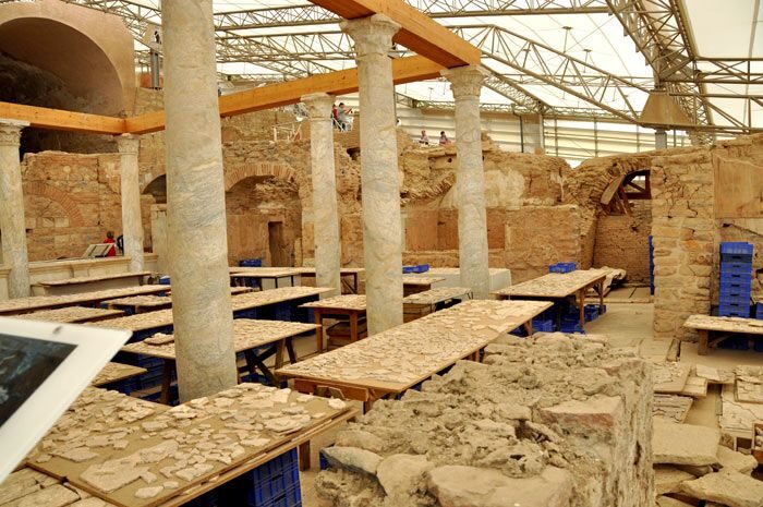 Full-Day Ephesus & Terrace Houses Tour - Entry Fees Included - Library of Celsus, Temple of Hadrian, and the fountains that made city life work