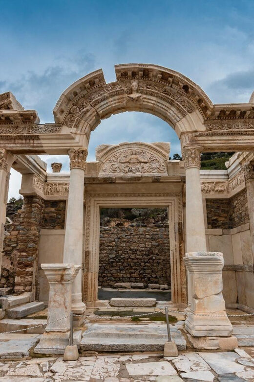 Izmir: Ephesus Private Tour for Cruise Guests - House of the Virgin Mary: the calmer hour that balances the ruins