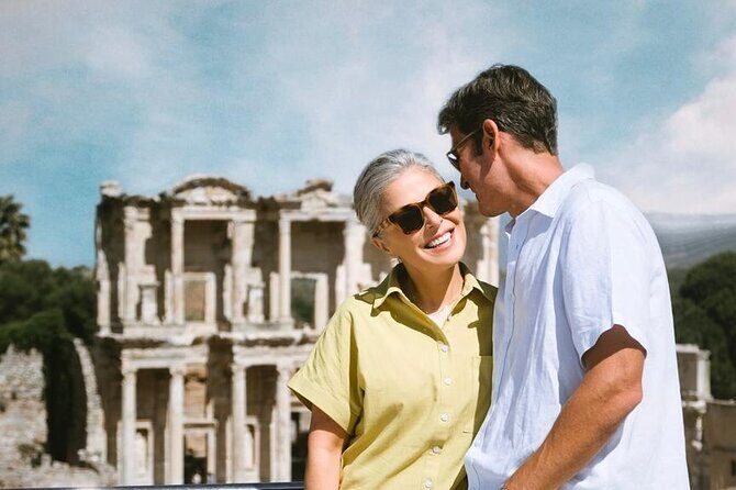 NEW: Private The Most Detailed Ephesus Shore Excursion / with Lunch - Meryemana (Virgin Mary House): a calm start before the roar of ruins
