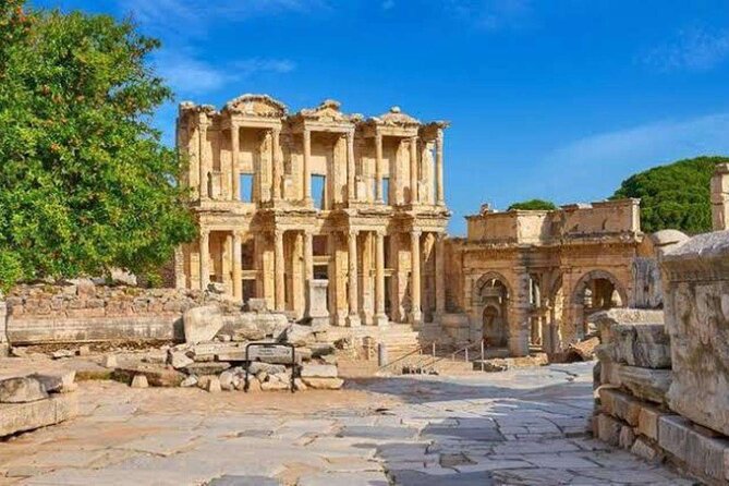 Private Ephesus skip line Tour Lunch inc only for cruisers - Selçuk village time and the lunch where craft is part of the show