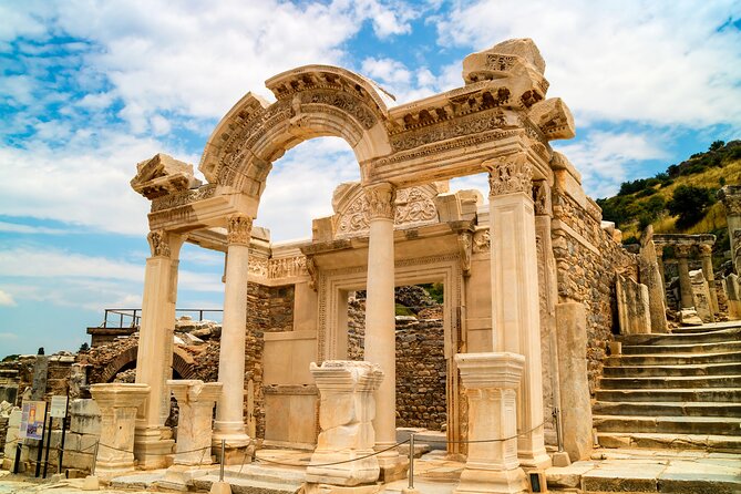 SKIP-THE-LINE: BEST OF EPHESUS PRIVATE TOUR with Lunch & ENTRY - Lunch option: what’s included and what you control
