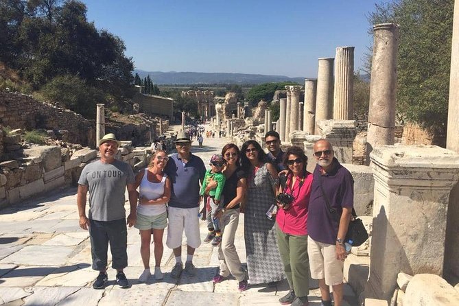 Top-Rated: Ephesus & Artemis Tour for Cruisers WITH ENTRY TICKETS - Lunch in Kusadası: Why a Local Meal Belongs in This Tour